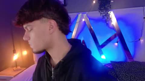 Liam Thunder online show from 11/19/25, 03:06