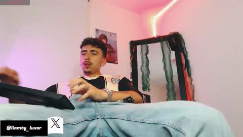 Snapshot of liamty_luxor chatting on 01/10/26, 05:20 Liam online show from 01/10/26, 05:20