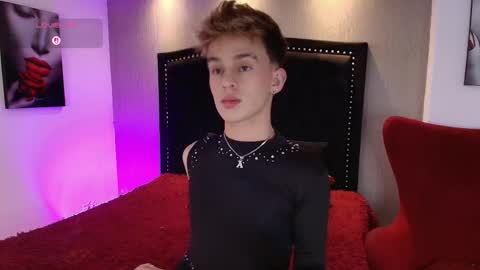 Snapshot of liamwild20 chatting on 12/15/25, 05:01 liam online show from 12/15/25, 05:01