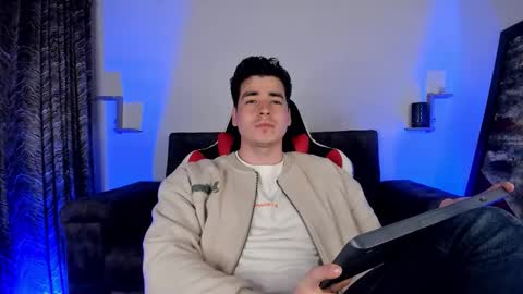 Snapshot of liamwyatt_ chatting on 03/16/26, 02:17 liamwyatt_ online show from 03/16/26, 02:17