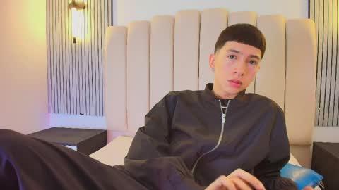 lian_cameron online show from 04/10/26, 03:56