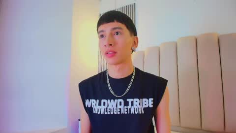 Snapshot of lian_cameron chatting on 04/23/26, 04:03 lian_cameron online show from 04/23/26, 04:03