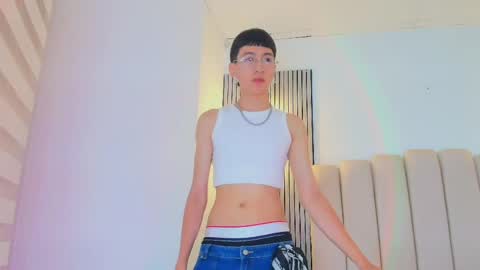 Snapshot of lian_cameron chatting on 04/29/26, 03:54 lian_cameron online show from 04/29/26, 03:54