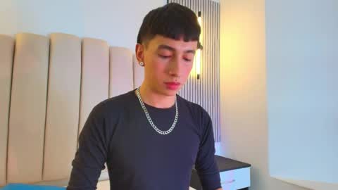 Snapshot of lian_cameron chatting on 05/13/26, 11:55 lian_cameron online show from 05/13/26, 11:55