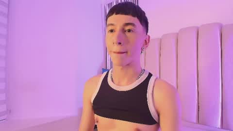 Snapshot of lian_cameron chatting on 06/22/26, 03:36 lian_cameron online show from 06/22/26, 03:36