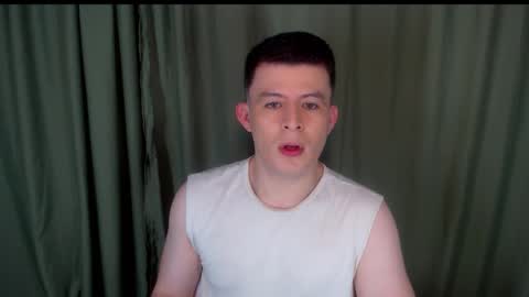 lian_eathan online show from 10/27/25, 02:26