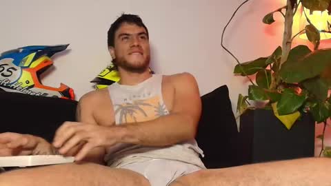 Lian Oconner online show from 10/22/25, 09:25