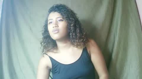 Snapshot of liana9794 chatting on 05/17/26, 11:39 Liana9794 online show from 05/17/26, 11:39