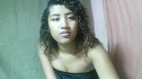 Snapshot of liana9794 chatting on 05/25/26, 07:36 Liana9794 online show from 05/25/26, 07:36