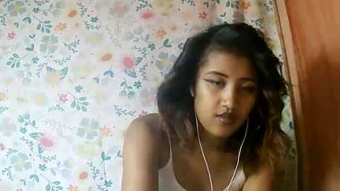 Snapshot of liana9794 chatting on 06/06/26, 11:37 Liana9794 online show from 06/06/26, 11:37