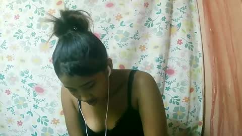 Snapshot of liana9794 chatting on 06/11/26, 06:39 Liana9794 online show from 06/11/26, 06:39
