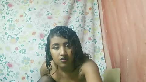 Snapshot of liana9794 chatting on 06/13/26, 04:27 Liana9794 online show from 06/13/26, 04:27