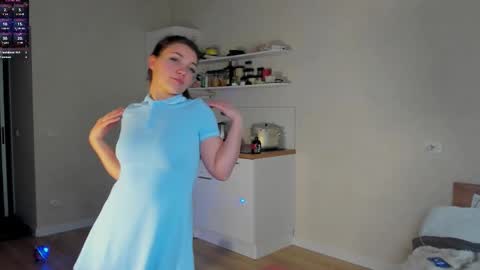 liana_8 online show from 11/25/25, 04:40