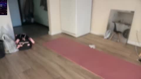 liana_8 online show from 02/20/26, 12:05