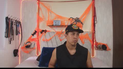 Snapshot of liana_asaff chatting on 10/14/25, 07:03 Mistress Liana - Sir Asaf online show from 10/14/25, 07:03