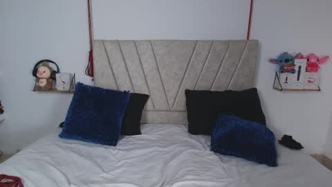 Snapshot of liana_asaff chatting on 11/19/25, 10:32 Mistress Liana - Sir Asaf online show from 11/19/25, 10:32