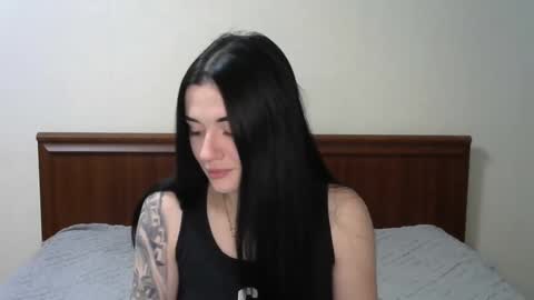 liana_diva online show from 02/19/25, 07:48