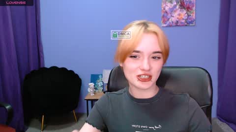 Little Liana  online show from 01/16/25, 02:19