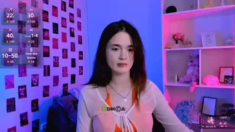 Snapshot of liana_kisses chatting on 06/17/26, 06:53 Little Liana online show from 06/17/26, 06:53