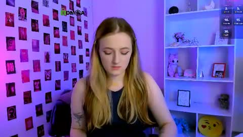 Snapshot of liana_kisses chatting on 07/07/26, 06:45 Little Liana online show from 07/07/26, 06:45