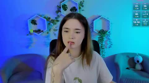 Snapshot of liana_kisses chatting on 07/09/26, 06:45 Little Liana online show from 07/09/26, 06:45