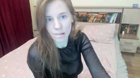 lianamiller88 online show from 10/18/25, 06:30
