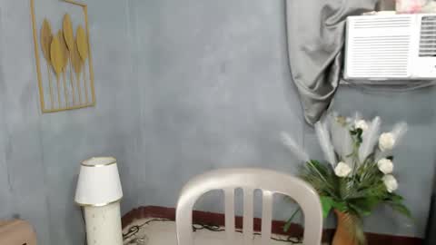 Snapshot of liane_mei chatting on 12/22/25, 02:08 Liane online show from 12/22/25, 02:08