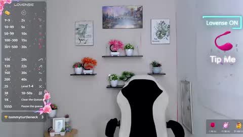 Snapshot of liane_mei chatting on 05/26/26, 10:28 Liane online show from 05/26/26, 10:28