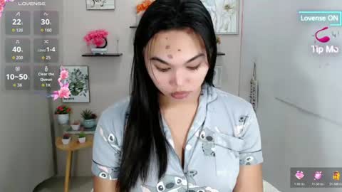 Snapshot of liane_mei chatting on 06/29/26, 05:14 Liane online show from 06/29/26, 05:14