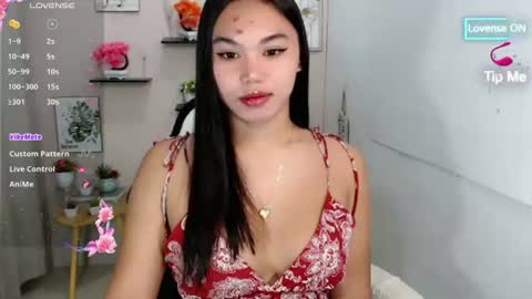 Snapshot of liane_mei chatting on 07/09/26, 12:26 Liane online show from 07/09/26, 12:26