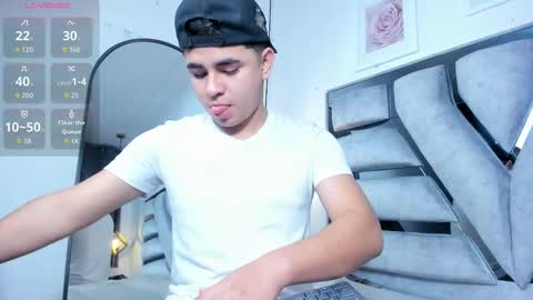 Snapshot of lianfox_ chatting on 02/04/26, 12:33 lianfox_ online show from 02/04/26, 12:33