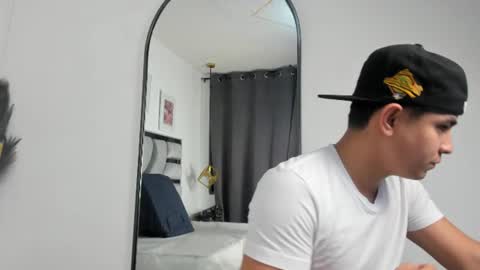Snapshot of lianfox_ chatting on 07/10/26, 12:19 lianfox_ online show from 07/10/26, 12:19