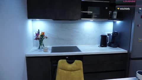 Snapshot of lianiloverx chatting on 10/17/25, 11:07 LianiLoverx online show from 10/17/25, 11:07