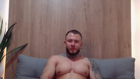 Snapshot of lianjones9 chatting on 01/28/25, 01:29 lianjones9 online show from 01/28/25, 01:29