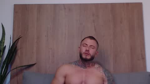 Snapshot of lianjones9 chatting on 02/03/25, 10:32 lianjones9 online show from 02/03/25, 10:32