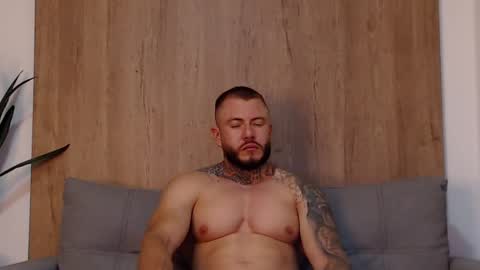 Snapshot of lianjones9 chatting on 03/07/25, 10:54 lianjones9 online show from 03/07/25, 10:54