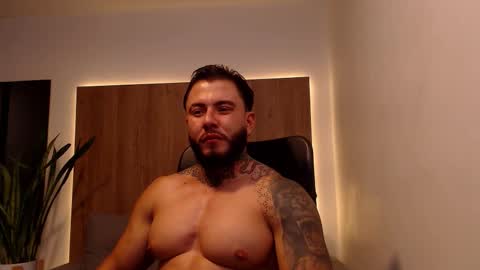 Snapshot of lianjones9 chatting on 09/21/25, 09:27 lianjones9 online show from 09/21/25, 09:27