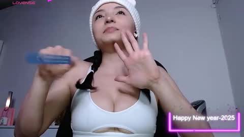 Snapshot of lianna_hot chatting on 01/03/25, 10:08 --- buy my content naughty in my bio- online show from 01/03/25, 10:08