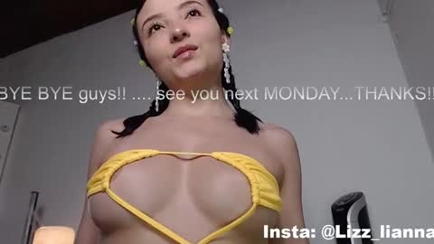 Snapshot of lianna_hot chatting on 01/18/25, 06:32 --- buy my content naughty in my bio- online show from 01/18/25, 06:32