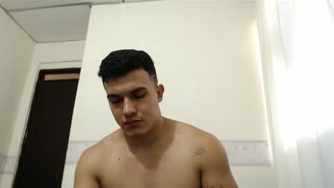 Snapshot of lianstonne chatting on 05/20/26, 02:45 Liamstonne online show from 05/20/26, 02:45