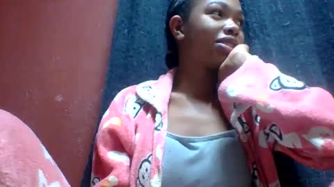 Snapshot of liaraisha chatting on 06/11/26, 02:44 liaraisha online show from 06/11/26, 02:44
