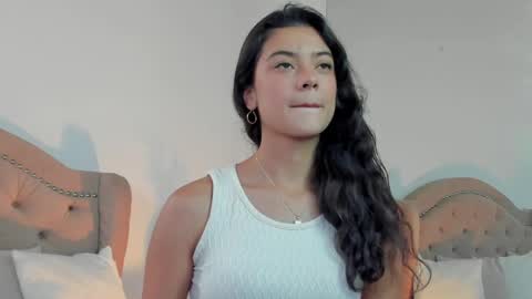 Snapshot of liarave chatting on 04/08/26, 09:04 liarave online show from 04/08/26, 09:04