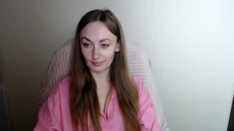 Snapshot of liasais_ chatting on 06/14/26, 11:12 Lia online show from 06/14/26, 11:12