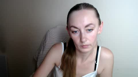 Snapshot of liasais_ chatting on 06/27/26, 11:59 Lia online show from 06/27/26, 11:59