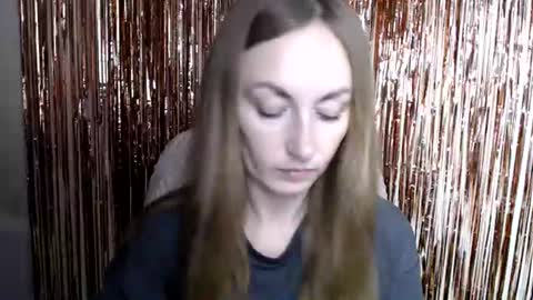 Snapshot of liasais_ chatting on 07/14/26, 12:44 Lia online show from 07/14/26, 12:44