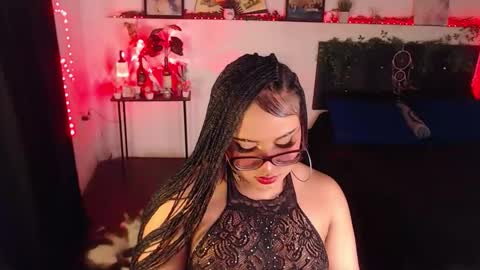 Snapshot of liascarlett chatting on 12/15/25, 02:38 LiaScarlett online show from 12/15/25, 02:38