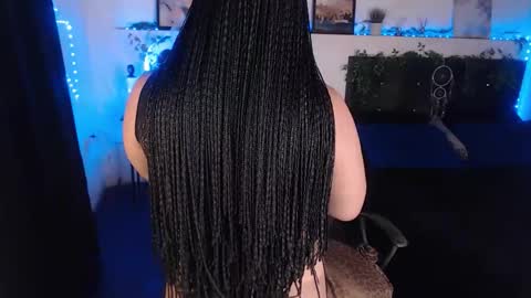 Snapshot of liascarlett chatting on 12/21/25, 10:44 LiaScarlett online show from 12/21/25, 10:44