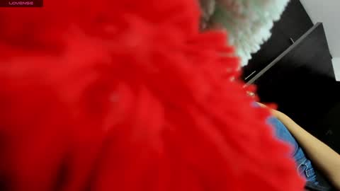 Lia online show from 02/04/25, 11:38