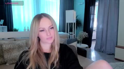 Libby online show from 02/04/25, 12:00