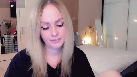 Snapshot of libby_nora chatting on 02/24/26, 09:40 Libby online show from 02/24/26, 09:40